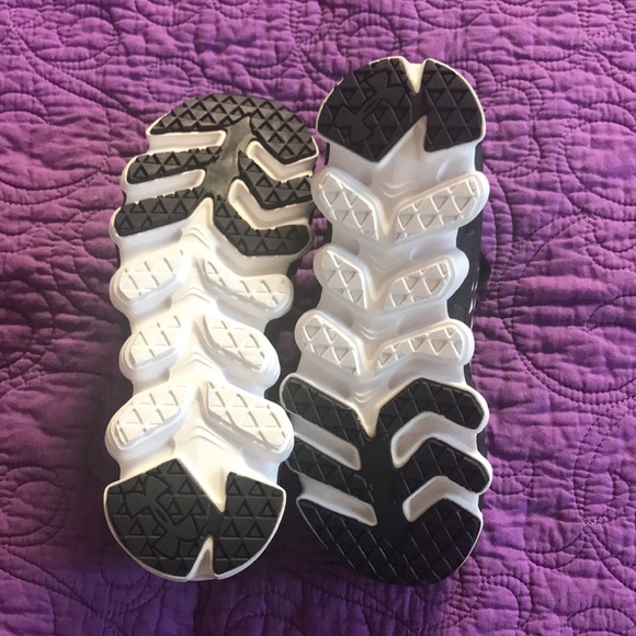 ‼️Last One‼️New Under Armour Running Shoes - Picture 3 of 5